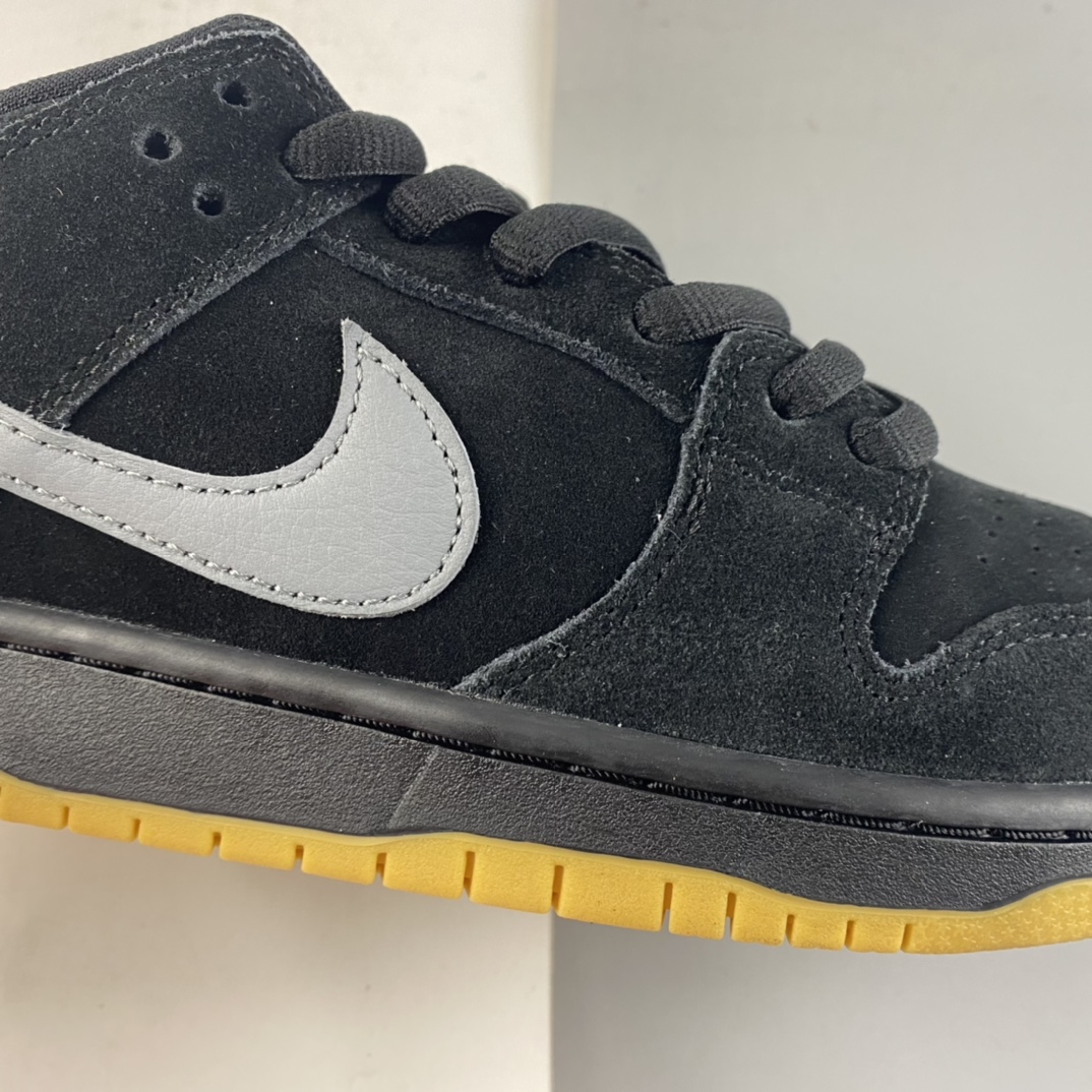 P300  NIKE SB Dunk Low “Tog”黑生胶 BQ6817-010