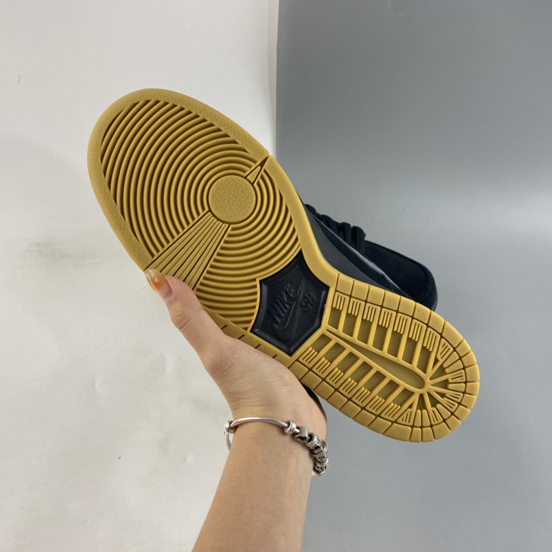 P300  NIKE SB Dunk Low “Tog”黑生胶 BQ6817-010