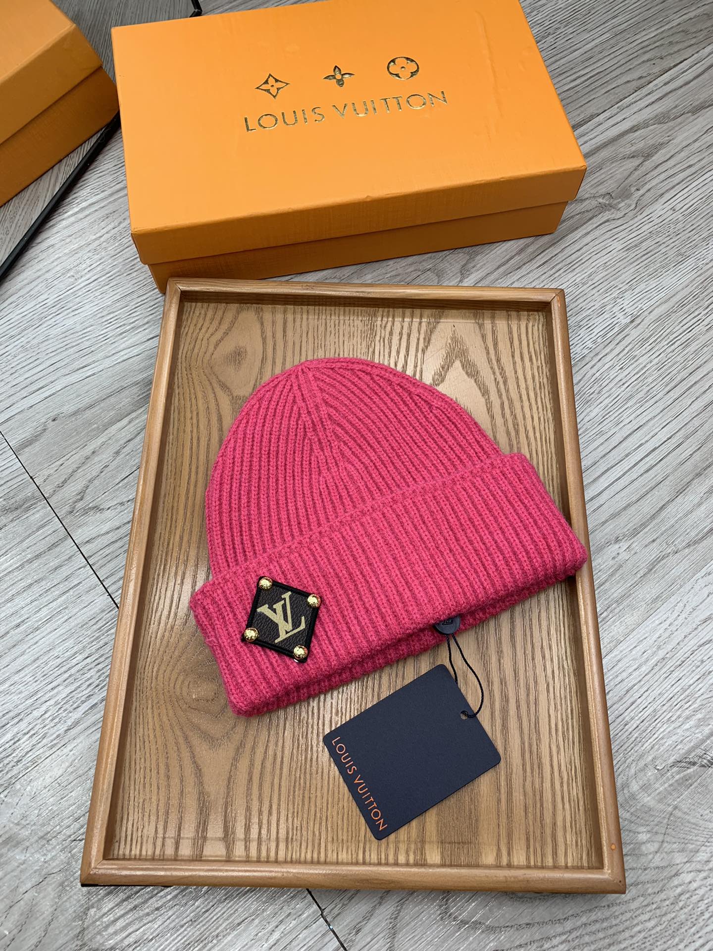 。L家。福利！！【细毛线针织单帽】新款上架，特别实惠的一个系列帽子，面料：细毛线。密度紧致！毛线针织面料