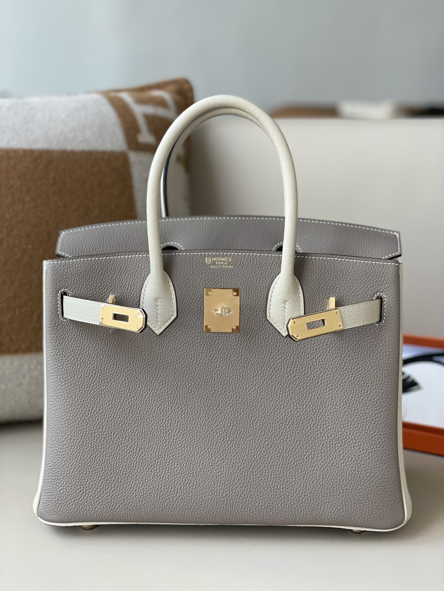 NO:699147,birkin 30cm asphalt gray and milkshake white togo gold buckle, Hermes, hermes, Hermes,19860909birkin 30cm 沥青灰拼奶昔白 togo 金扣,爱马仕,hermes,Hermes,,Bag