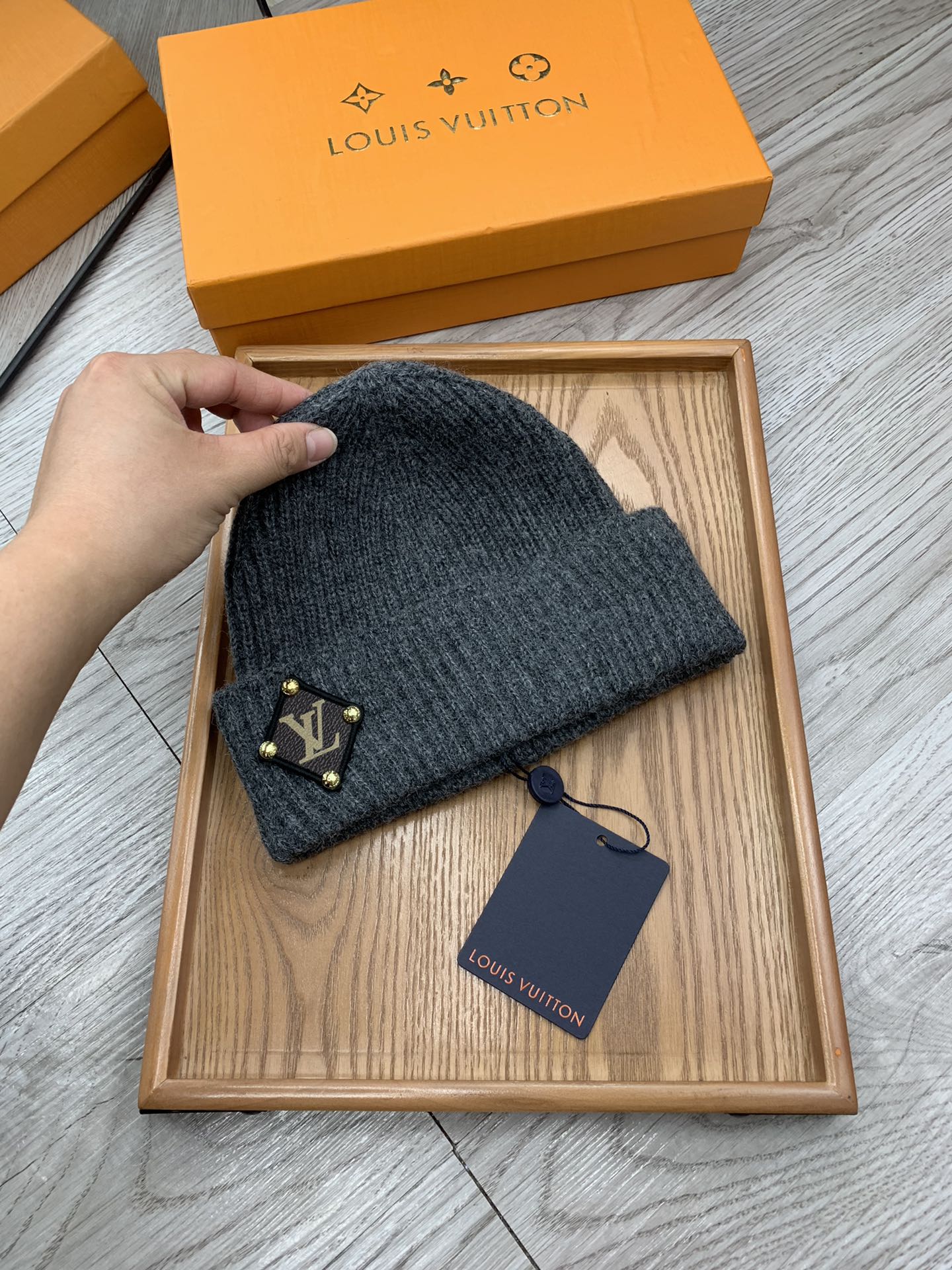 。L家。福利！！【细毛线针织单帽】新款上架，特别实惠的一个系列帽子，面料：细毛线。密度紧致！毛线针织面料