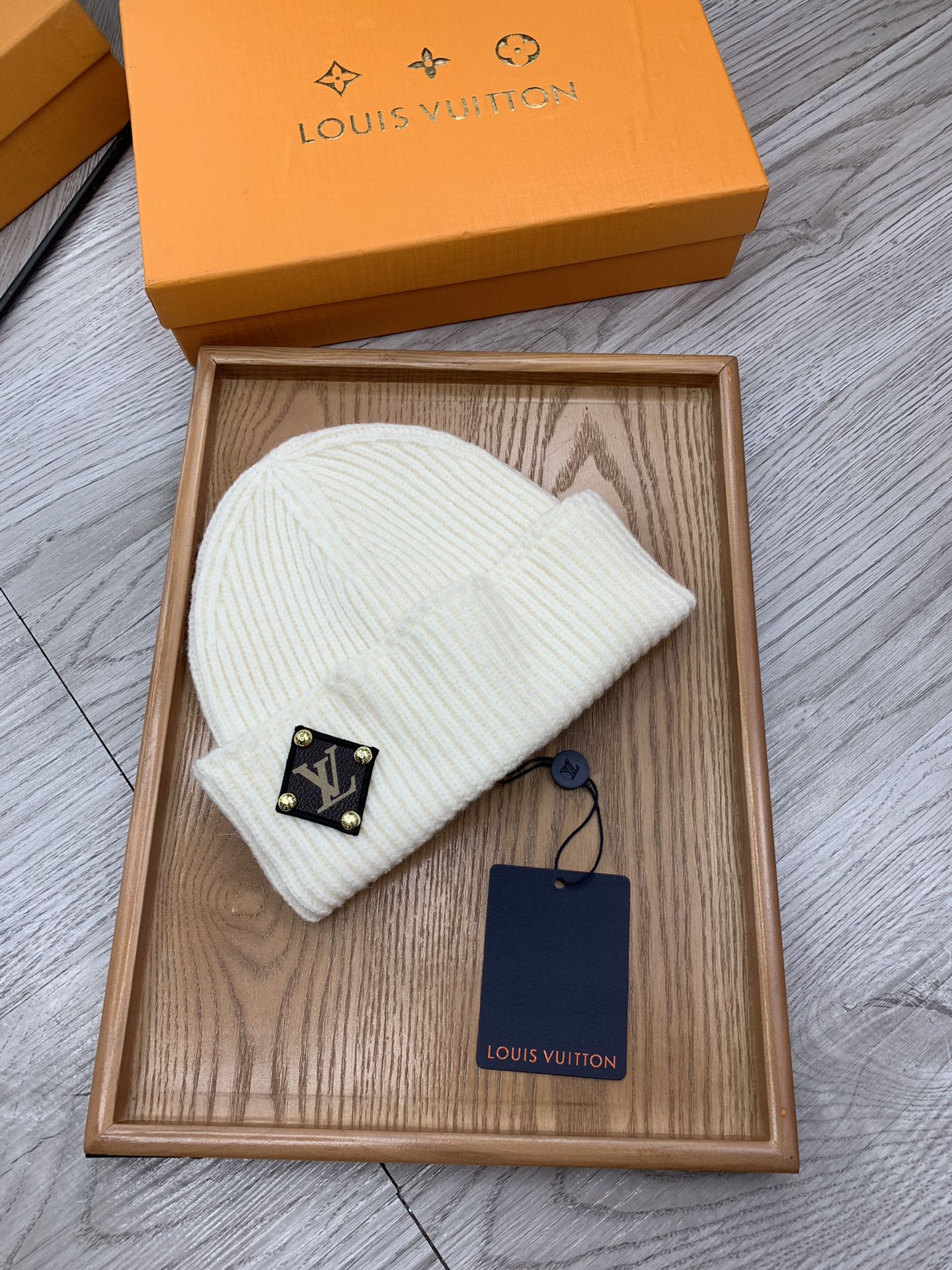 。L家。福利！！【细毛线针织单帽】新款上架，特别实惠的一个系列帽子，面料：细毛线。密度紧致！毛线针织面料