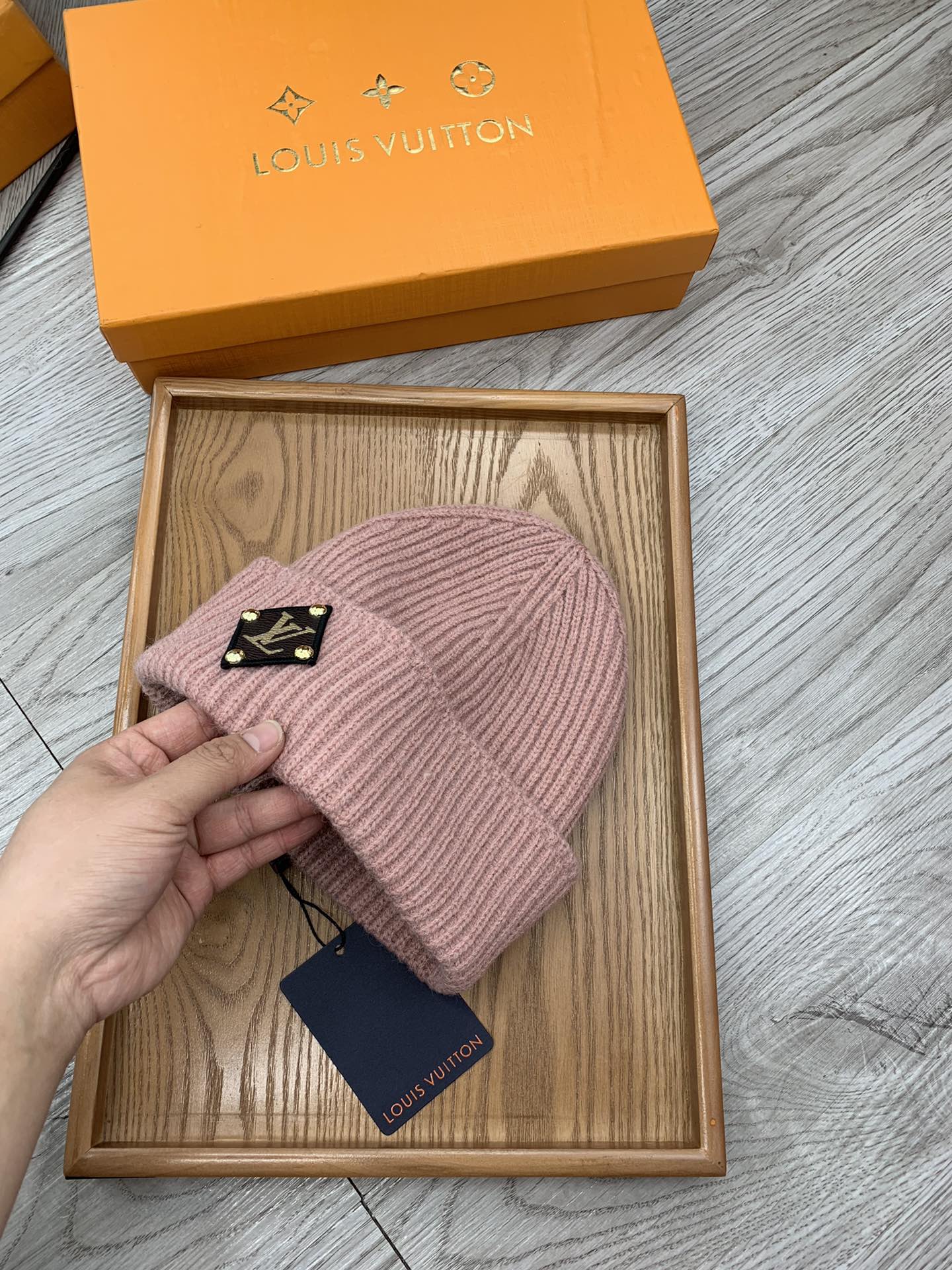 。L家。福利！！【细毛线针织单帽】新款上架，特别实惠的一个系列帽子，面料：细毛线。密度紧致！毛线针织面料