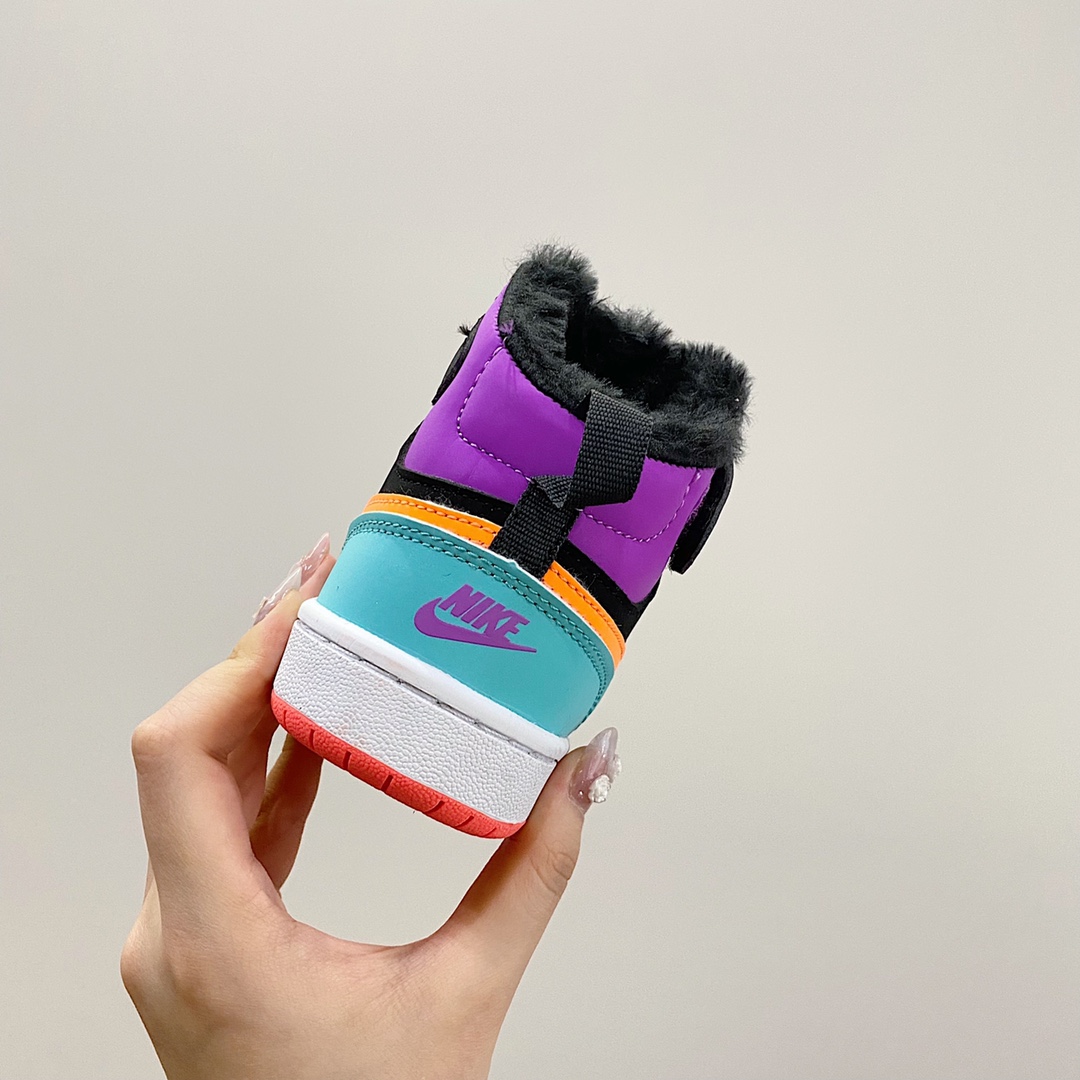 图片[8]-NK空军工装加绒高帮魔术贴童鞋 尺码：22-37.5 重磅消息❗️❗️终于等到了这批加绒空军😭😭简约大方的设计，以防寒保暖为主的鞋子，颜值却也不低❗️内里采用加绒加厚的完美设计！保暖系数绝对专业级，抗寒效果必须优秀，进入冬季的必备单品，加绒空军必须提名！整个冬日有它脚脖子都暖🔥.-选品中心