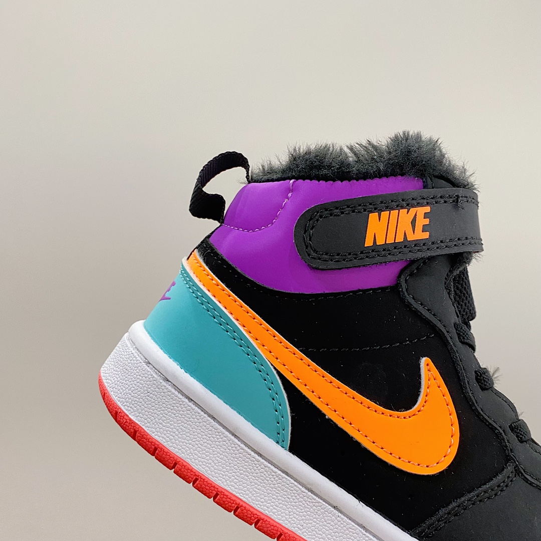 图片[7]-NK空军工装加绒高帮魔术贴童鞋 尺码：22-37.5 重磅消息❗️❗️终于等到了这批加绒空军😭😭简约大方的设计，以防寒保暖为主的鞋子，颜值却也不低❗️内里采用加绒加厚的完美设计！保暖系数绝对专业级，抗寒效果必须优秀，进入冬季的必备单品，加绒空军必须提名！整个冬日有它脚脖子都暖🔥.-选品中心