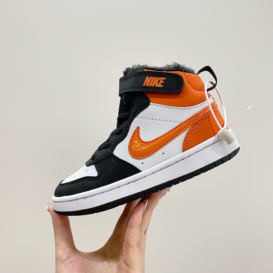 图片[5]-NK空军工装加绒高帮魔术贴童鞋 尺码：22-37.5 重磅消息❗️❗️终于等到了这批加绒空军😭😭简约大方的设计，以防寒保暖为主的鞋子，颜值却也不低❗️内里采用加绒加厚的完美设计！保暖系数绝对专业级，抗寒效果必须优秀，进入冬季的必备单品，加绒空军必须提名！整个冬日有它脚脖子都暖🔥.-选品中心