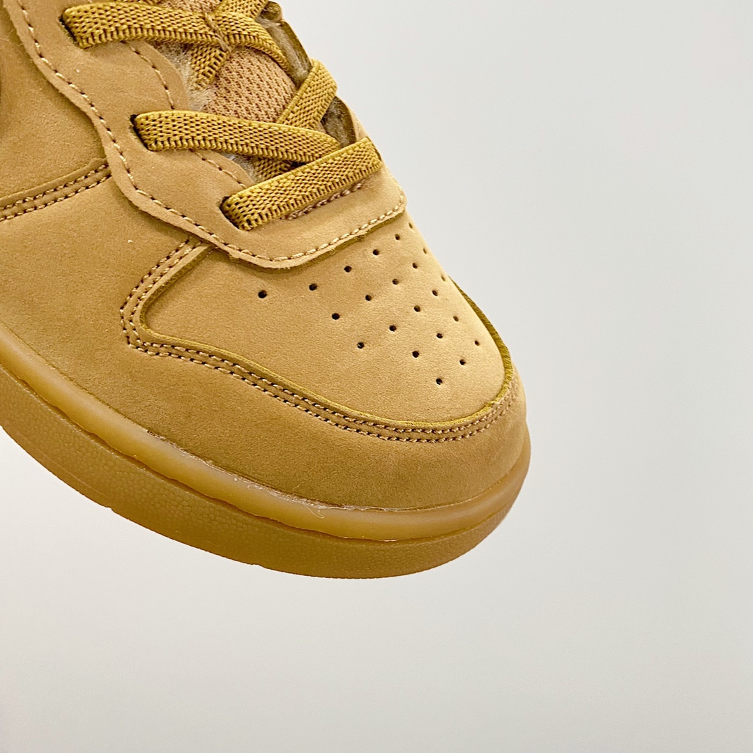 图片[6]-NK空军工装加绒高帮魔术贴童鞋 尺码：22-37.5重磅消息❗️❗️终于等到了这批加绒空军😭😭简约大方的设计，以防寒保暖为主的鞋子，颜值却也不低❗️内里采用加绒加厚的完美设计！保暖系数绝对专业级，抗寒效果必须优秀，进入冬季的必备单品，加绒空军必须提名！整个冬日有它脚脖子都暖🔥.-选品中心