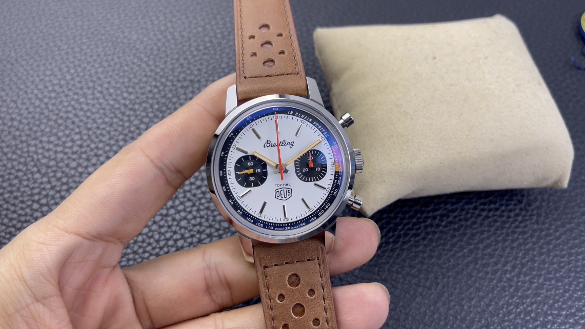 [Breitling Watches]now The Top Time series offers a modern interpretation of t