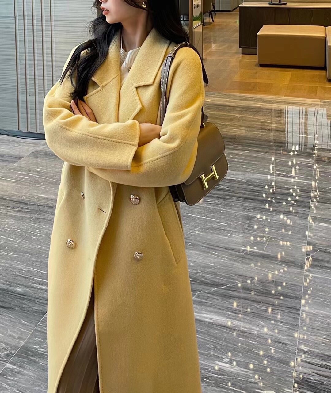 BURBERRY黄色双排扣大衣无敌质