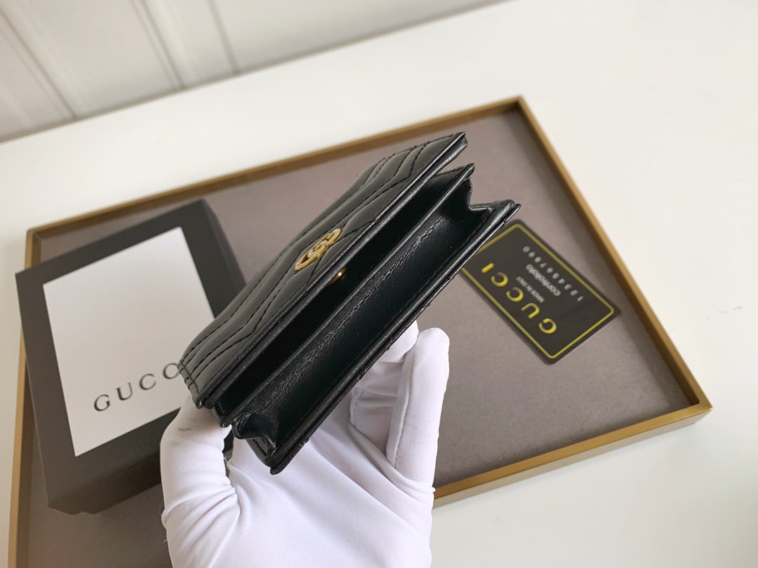 GUCCI GG Marmontシリーズ 翻盖式カードケース