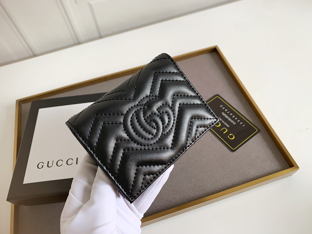 GUCCI GG Marmontシリーズ 翻盖式カードケース