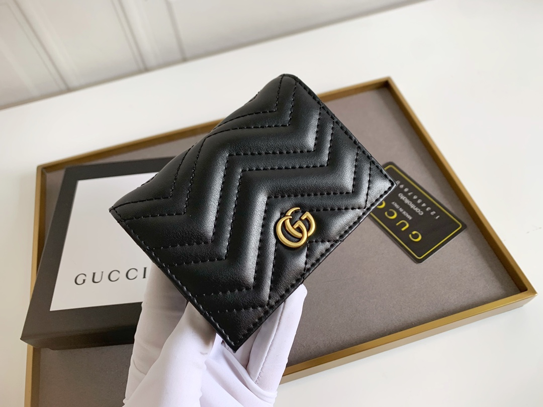 GUCCI GG Marmontシリーズ 翻盖式カードケース