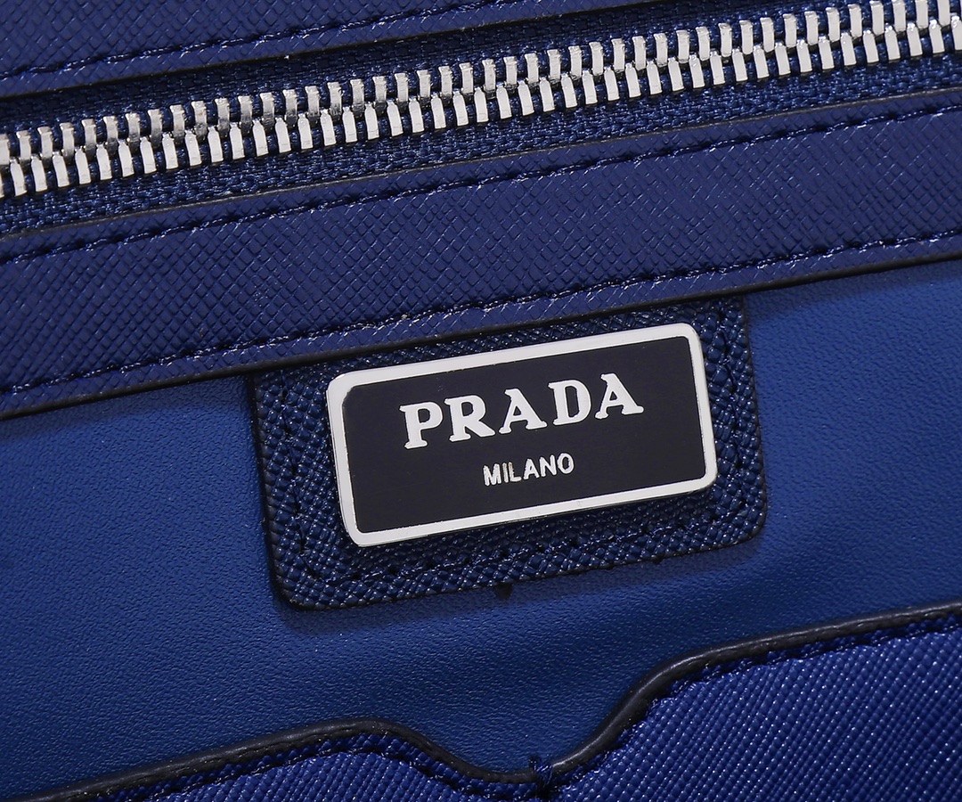 Prada PRA十字纹/ 五金/皮内里， 手工 颜色