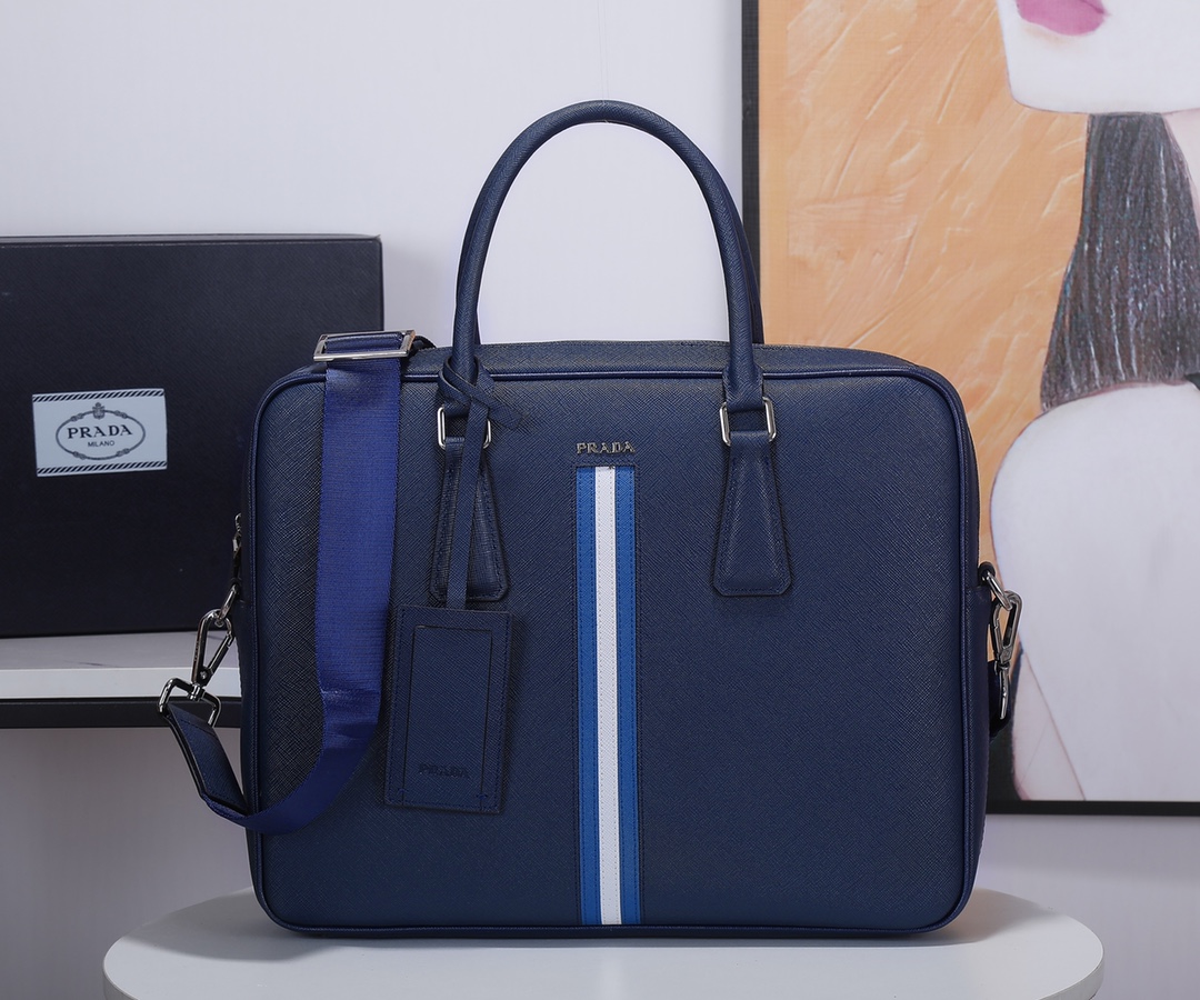 Prada PRA十字纹/ 五金/皮内里， 手工 颜色