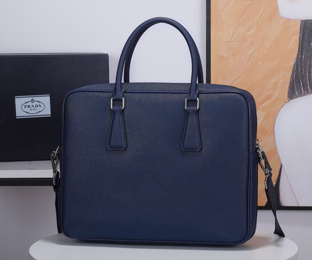 Prada PRA十字纹/ 五金/皮内里， 手工 颜色