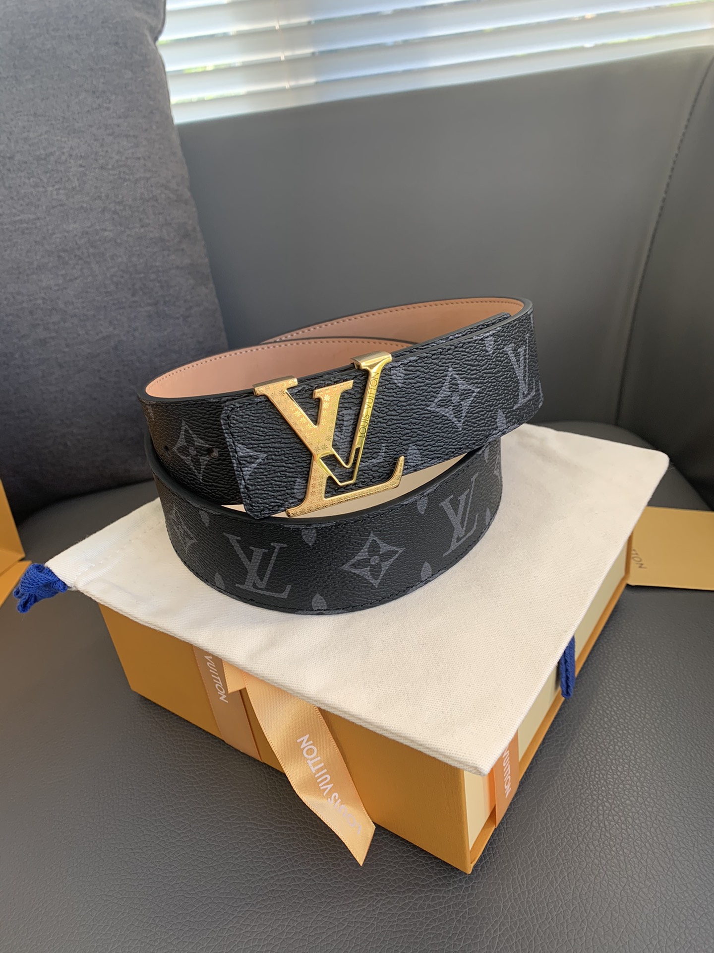 ️LOUISVUITTON[正]采用进口头层皮革精制而成40MM真空电镀马蹄五金耐用不掉色全球销量稳居榜