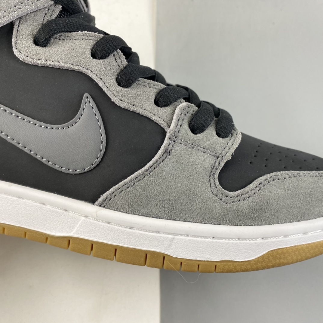 P260  NIKE SB Zoom Dunk High Pro 耐克高帮滑板鞋 854851-066