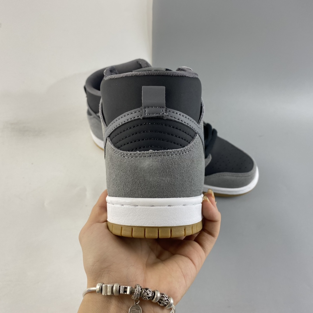 P260  NIKE SB Zoom Dunk High Pro 耐克高帮滑板鞋 854851-066