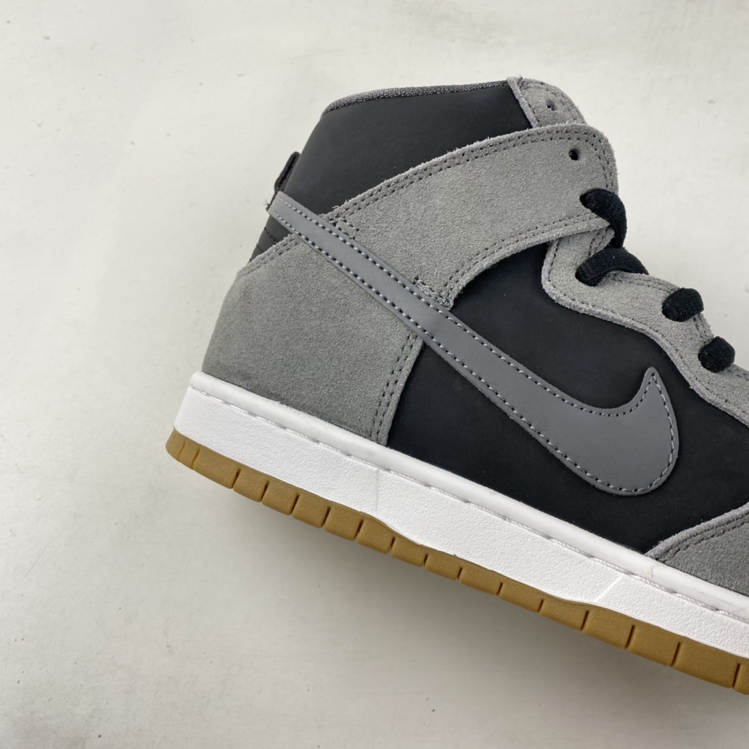 P260  NIKE SB Zoom Dunk High Pro 耐克高帮滑板鞋 854851-066
