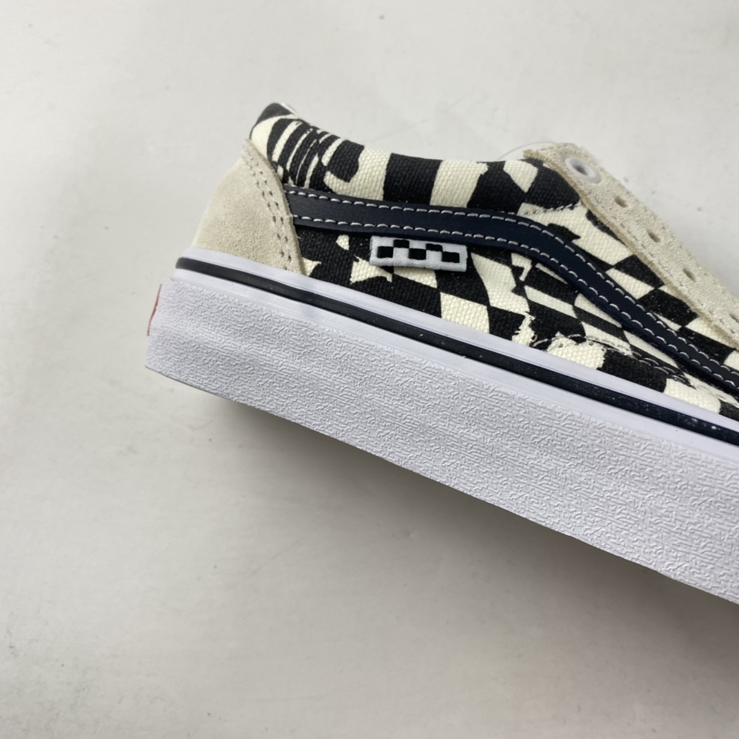 P150  Vans oId skool 范斯官方黑白棋盘格侧边小标条纹米白低帮职业滑板鞋  VN0A5FCB9CU