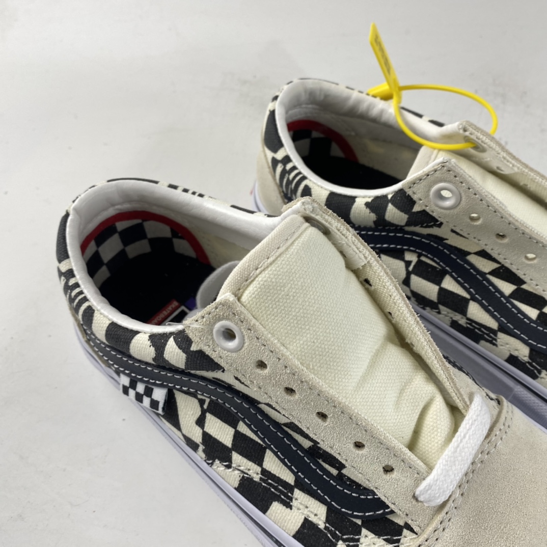 P150  Vans oId skool 范斯官方黑白棋盘格侧边小标条纹米白低帮职业滑板鞋  VN0A5FCB9CU