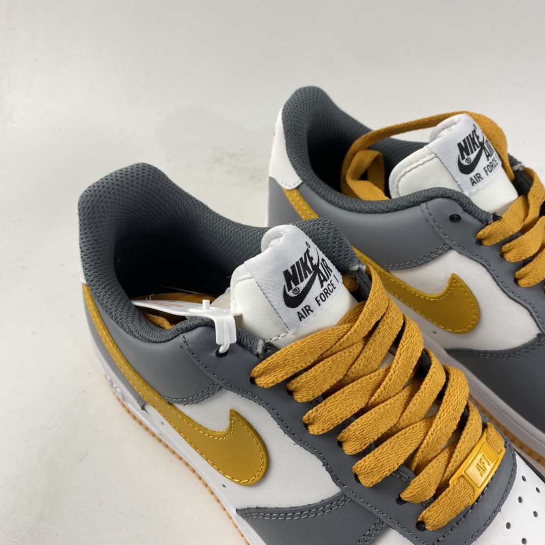 P200  NIKE Air Force 1’07 Low 空军一号低帮休闲板鞋 CW2288-110