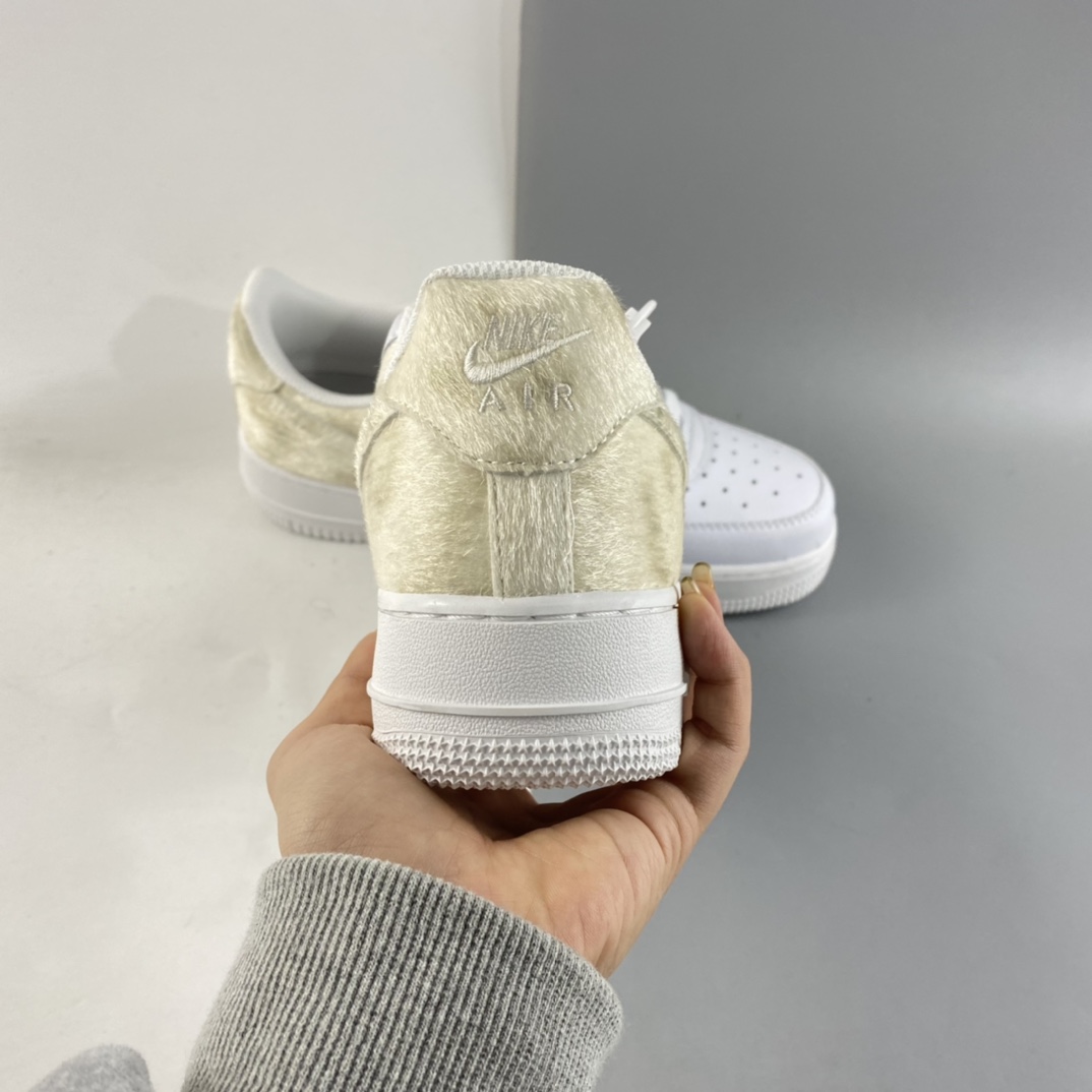 P200 NIKE Air Force 1’07 Low 白鬃毛拼接DM9088-001