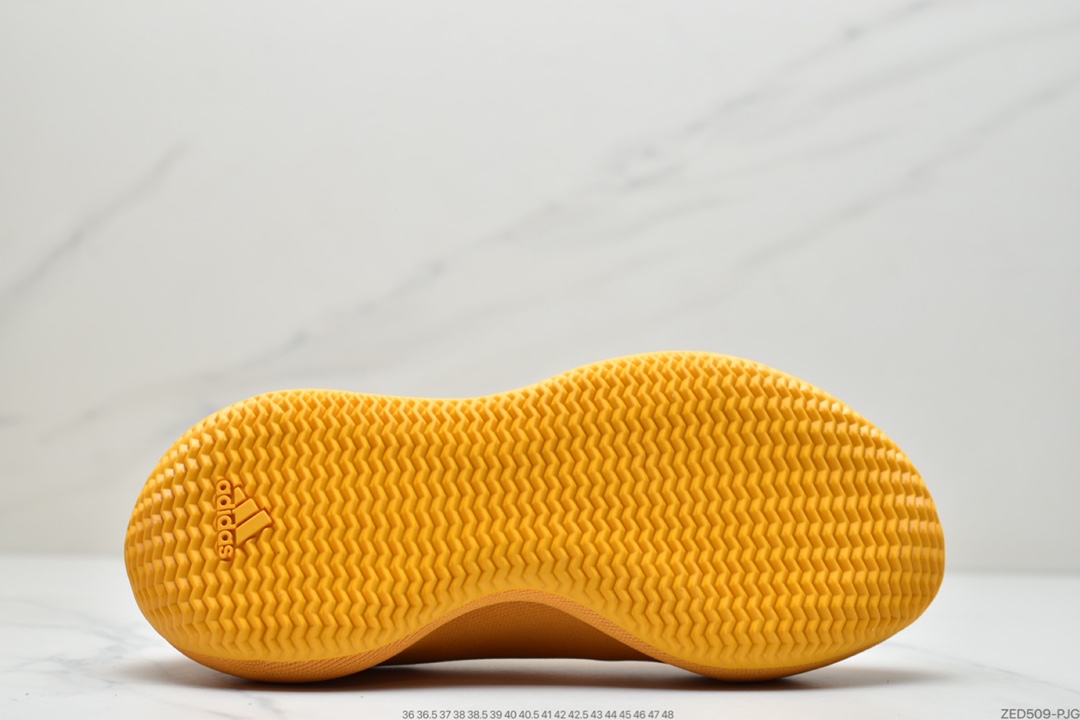 260  Yeezy Knit Runner  “Sulfur” 黄色硫磺洞洞鞋兄弟款GW5353