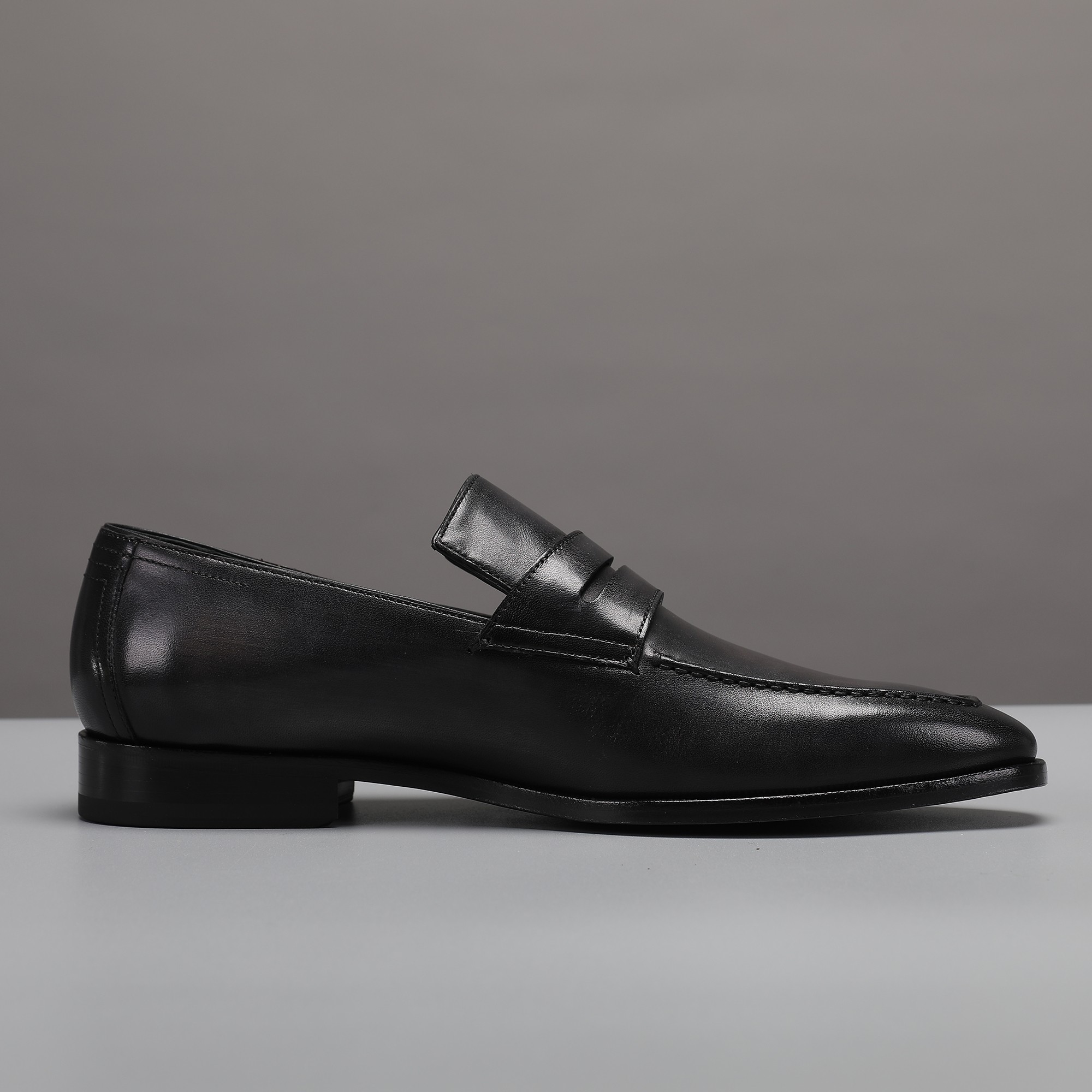 Berluti/Berluti Nuevo modelo está llegando Material de cuero de vaca importado hecho a mano por el r