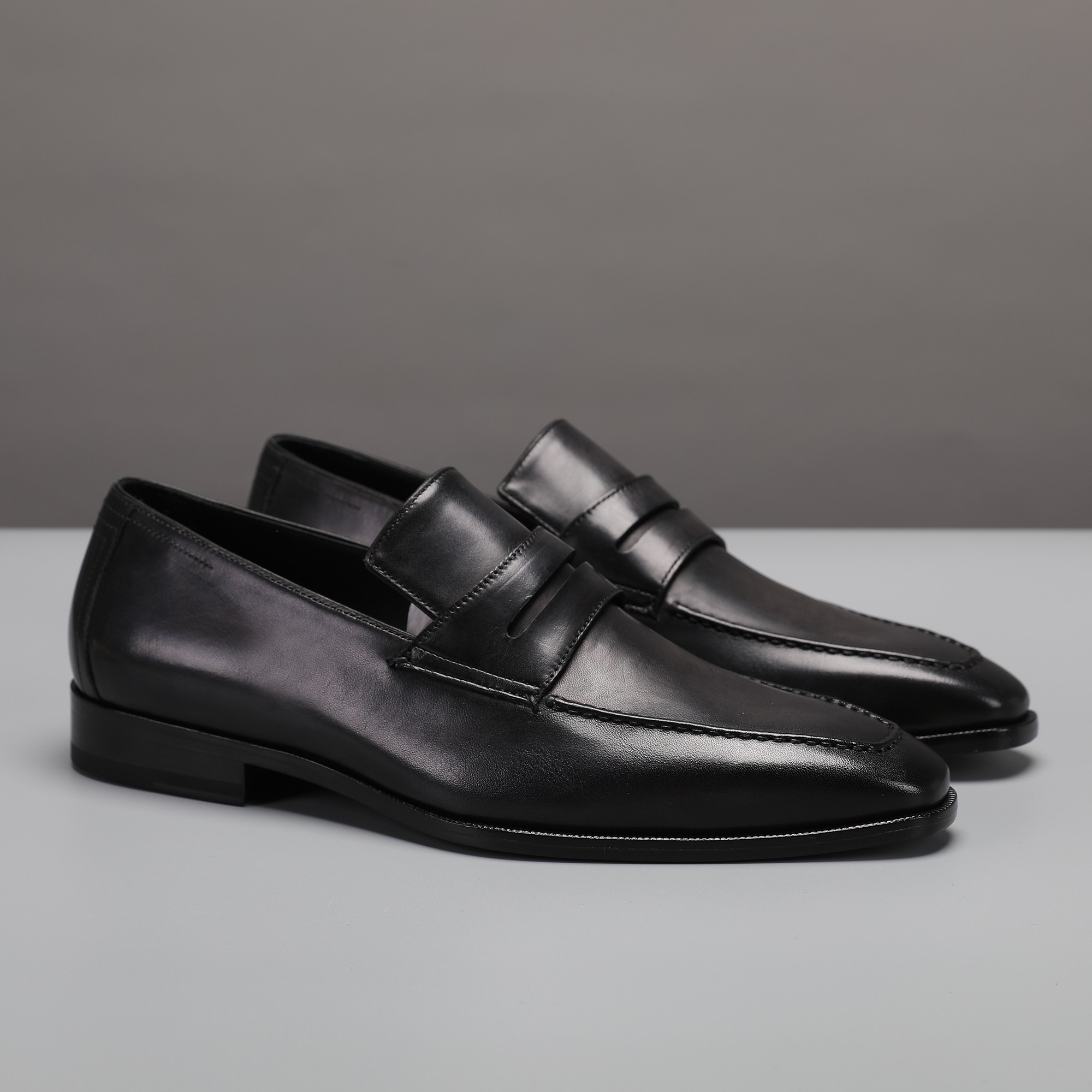 Berluti/Berluti Nuevo modelo está llegando Material de cuero de vaca importado hecho a mano por el r