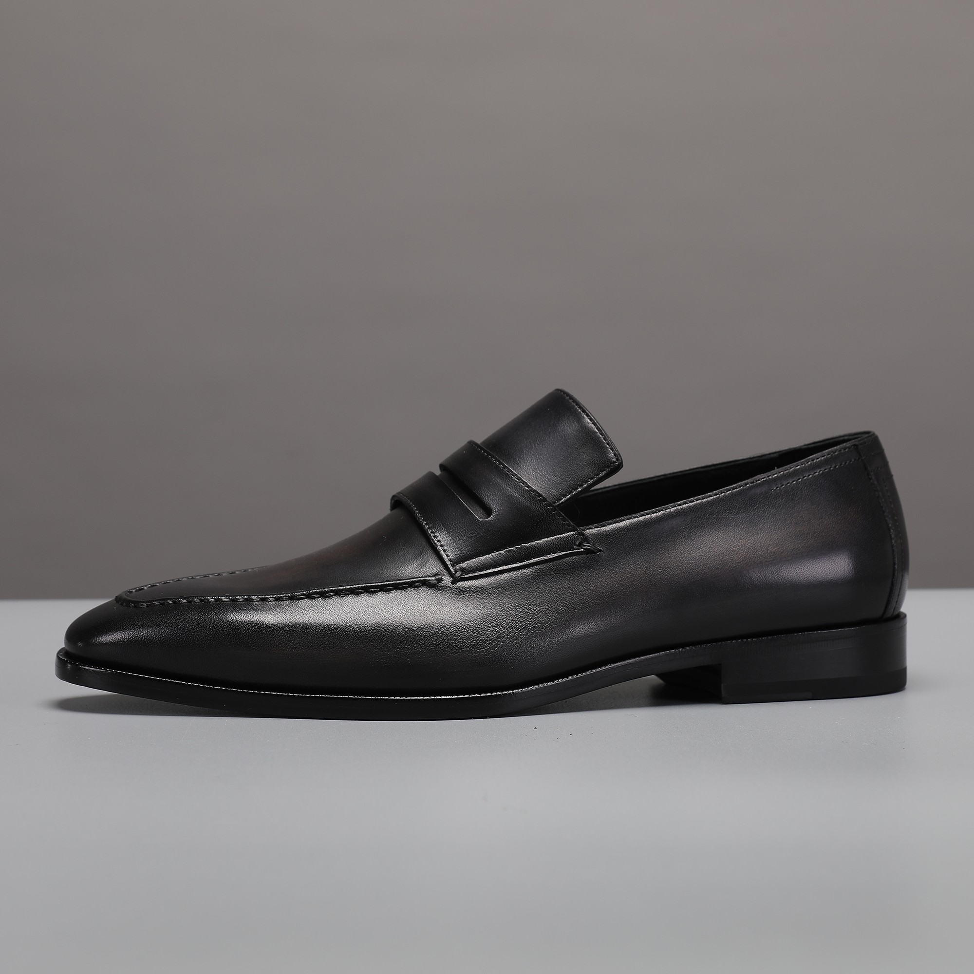 Berluti/Berluti Nuevo modelo está llegando Material de cuero de vaca importado hecho a mano por el r