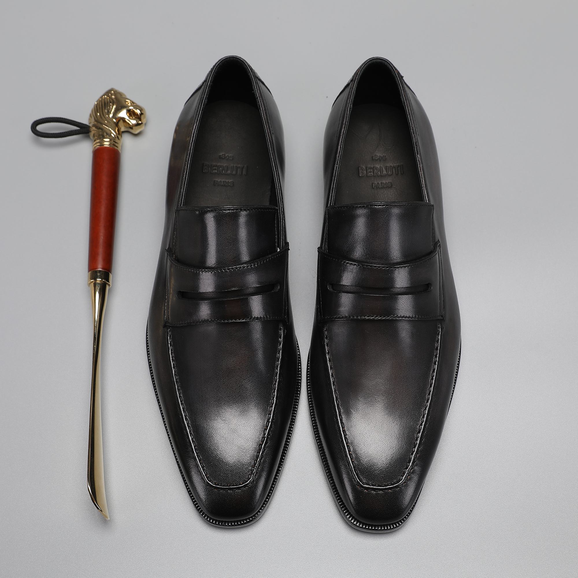 Berluti/Berluti Nuevo modelo está llegando Material de cuero de vaca importado hecho a mano por el r