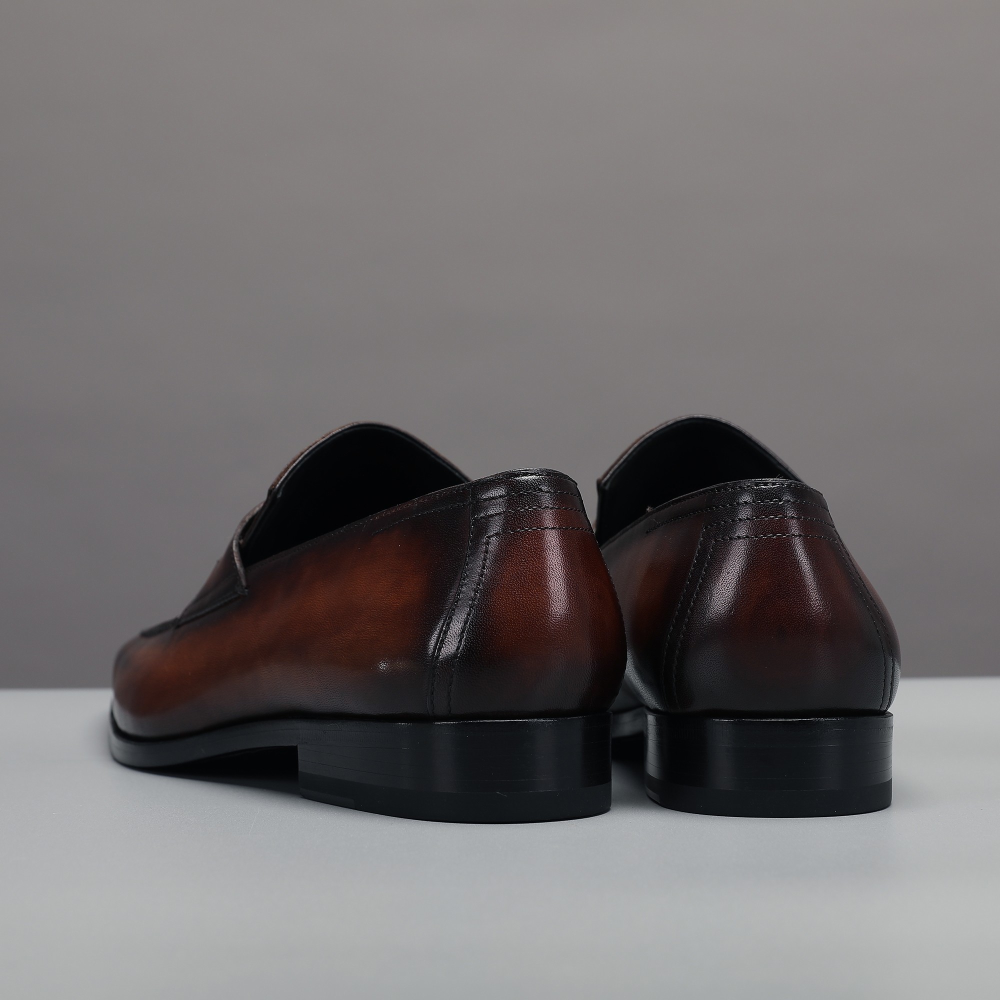 Berluti/Berluti Nuevo modelo está llegando Material de cuero de vaca importado hecho a mano por el r