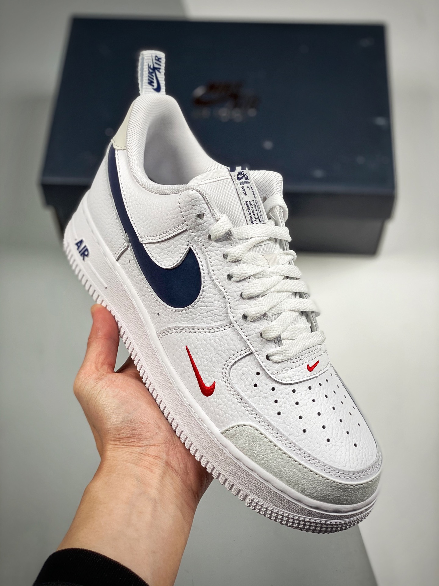 Nike Air Force 1 Low blanco y azul, gancho rojo, horma y plantilla originales, crea el estilo auténtico de Air Force, e…