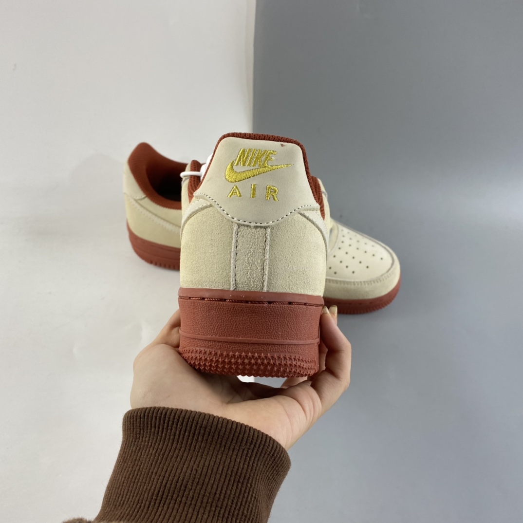 P240  NIKE Air Force 1’07 SE 空军一号AA1391-111