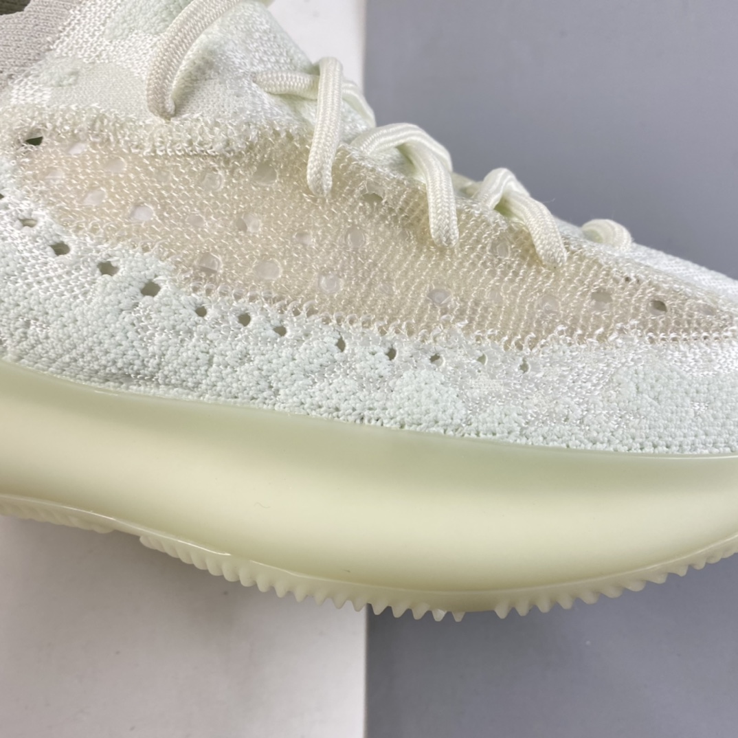 P380  Adidas Yeezy Boost 380 ”Calcite Glow” 夜光白 GZ8668