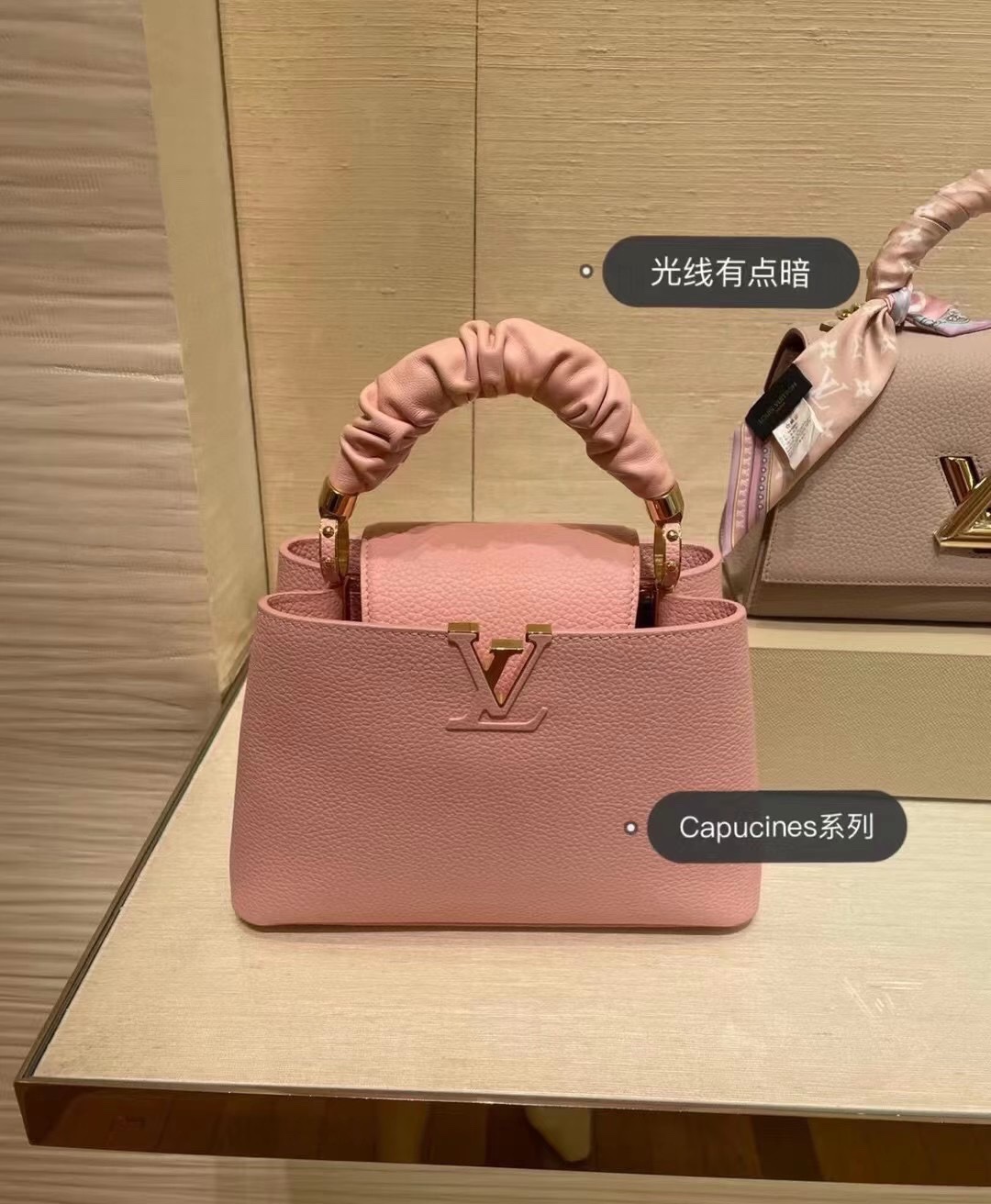 NO:398024,58694 58586 upper body picture reference picture, LV [original skin], louis vuitton1986090958694 58586上身图参考图,LV【原厂皮】,louis vuitton,Bag