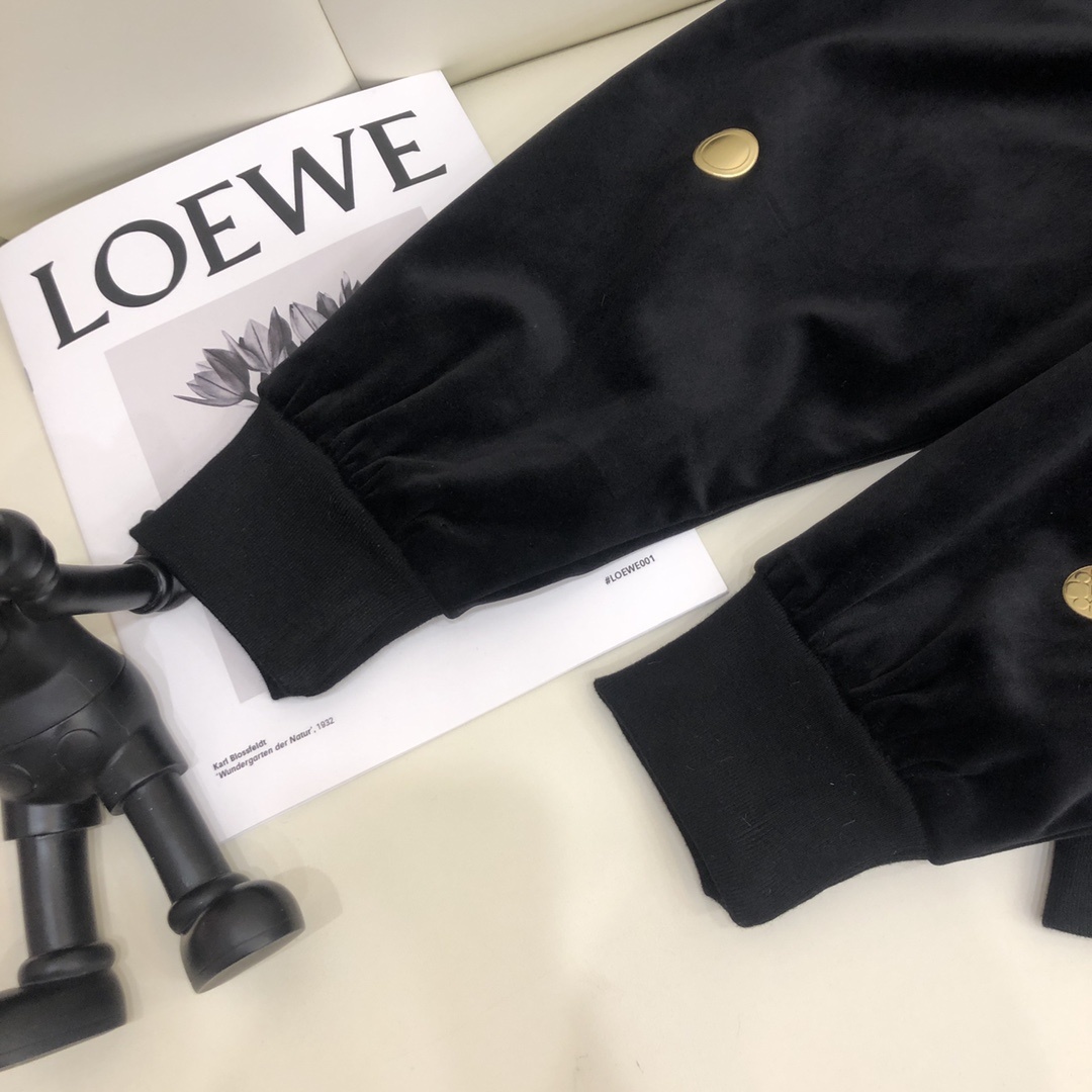 Chanel金丝绒质地外套新品现货发