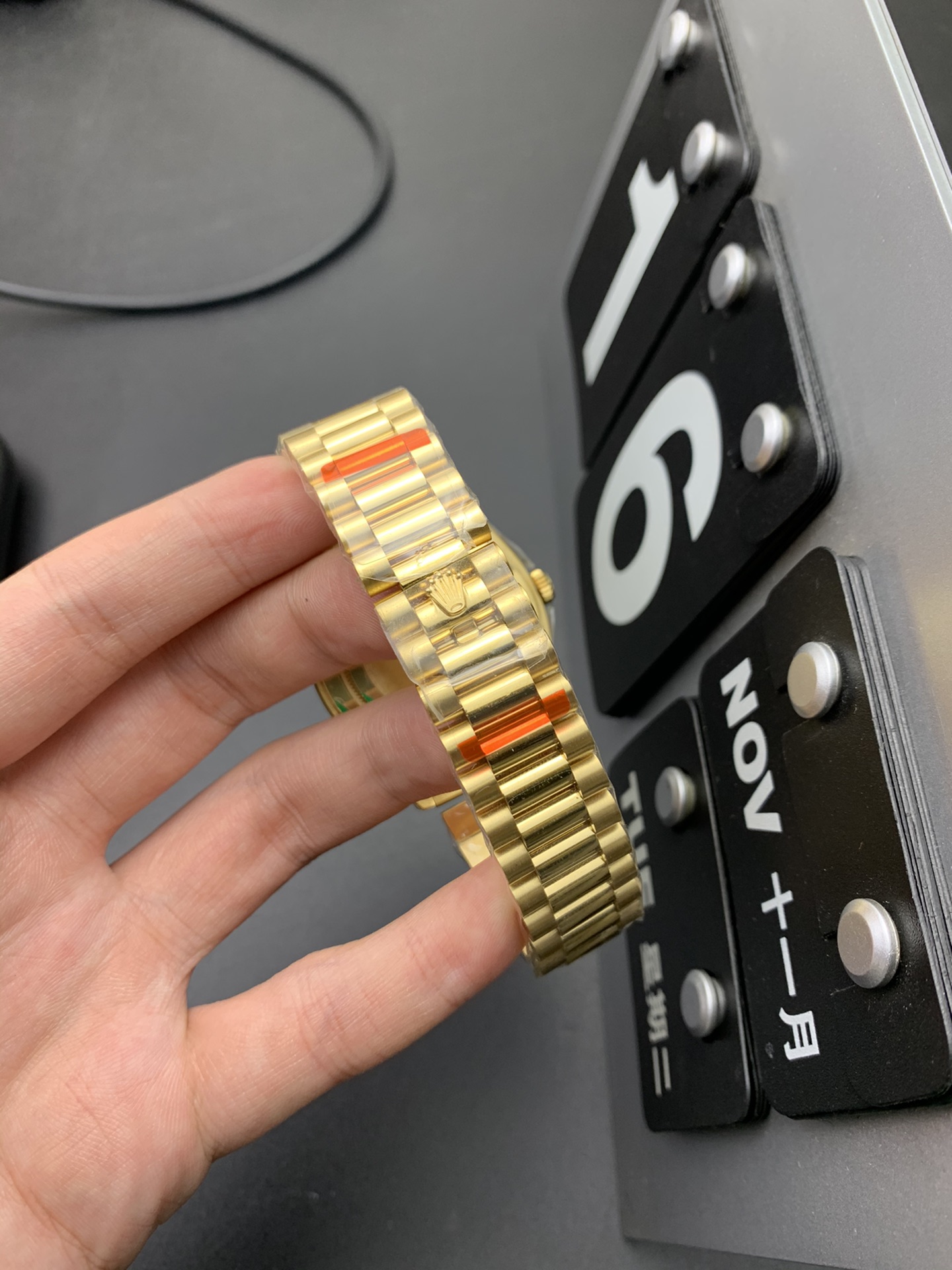 Rolex 钻星期日志