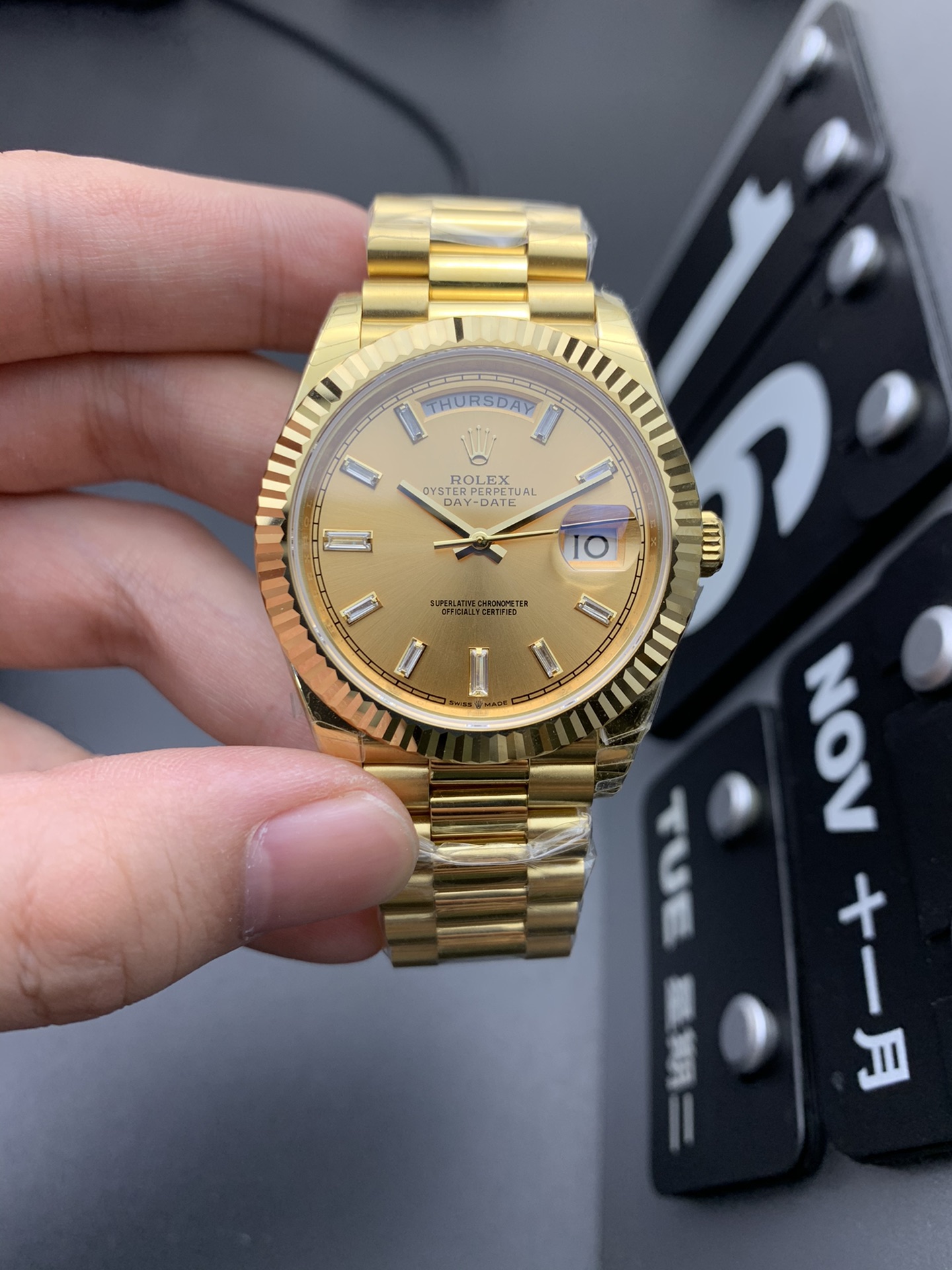 Rolex 钻星期日志