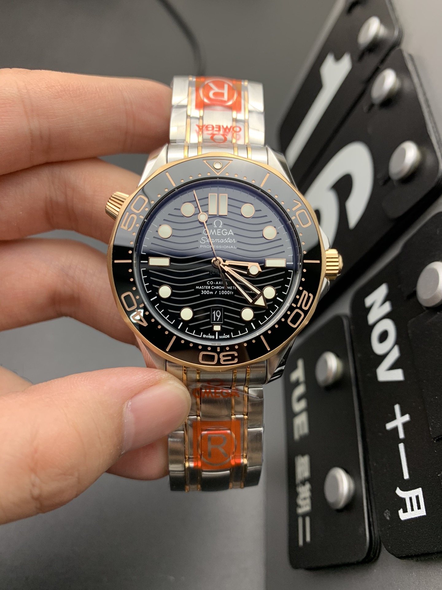 Omega OR 间金海马
