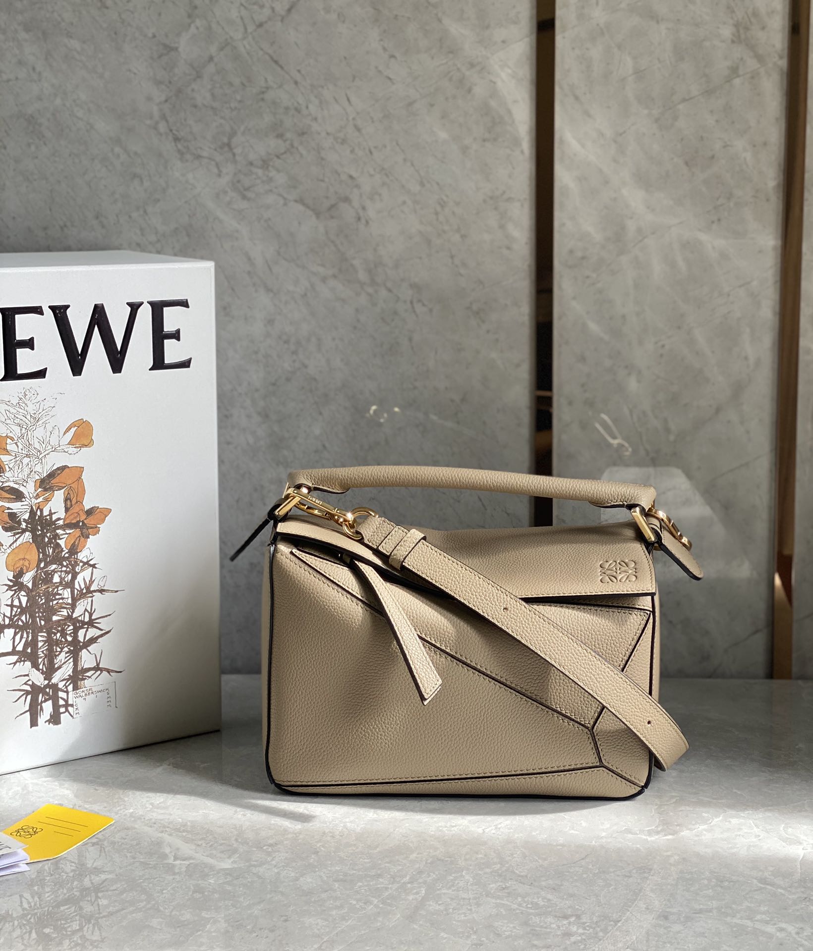 LOEWE罗意威 Puzzle bag 小号几何包 0189沙色24CM