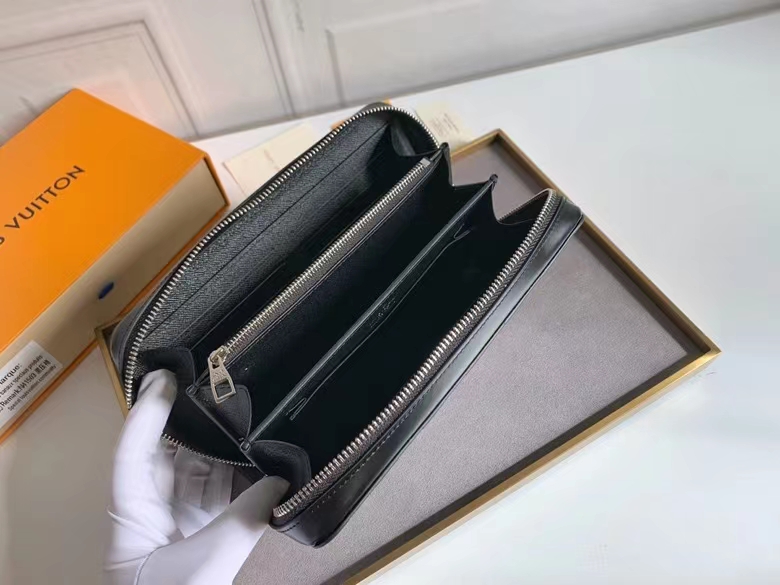 P234 手提げ単拉链手包 Zippy XL - 超機能的で大容量