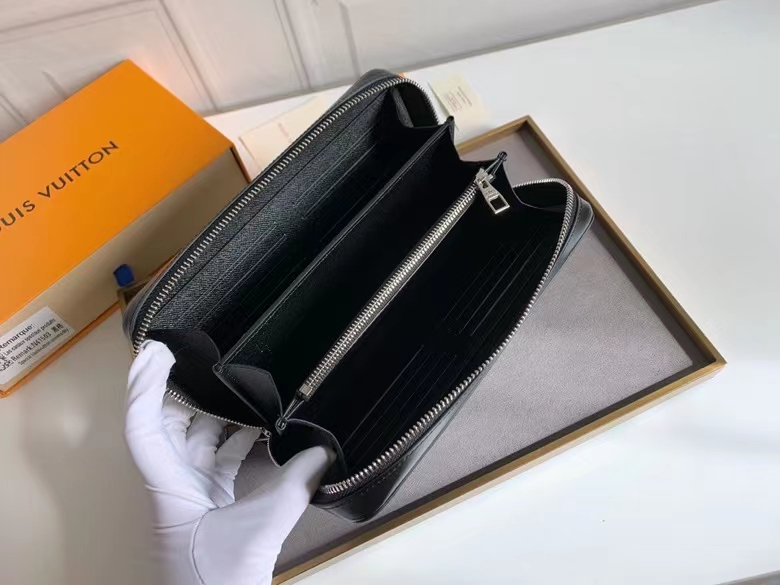 Zippy XL単拉链手包 - 機能的でスタイリッシュなデザイン