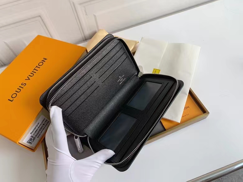 モノグラムキャンバス メンズダブルジップ財布 実用的なデザイン