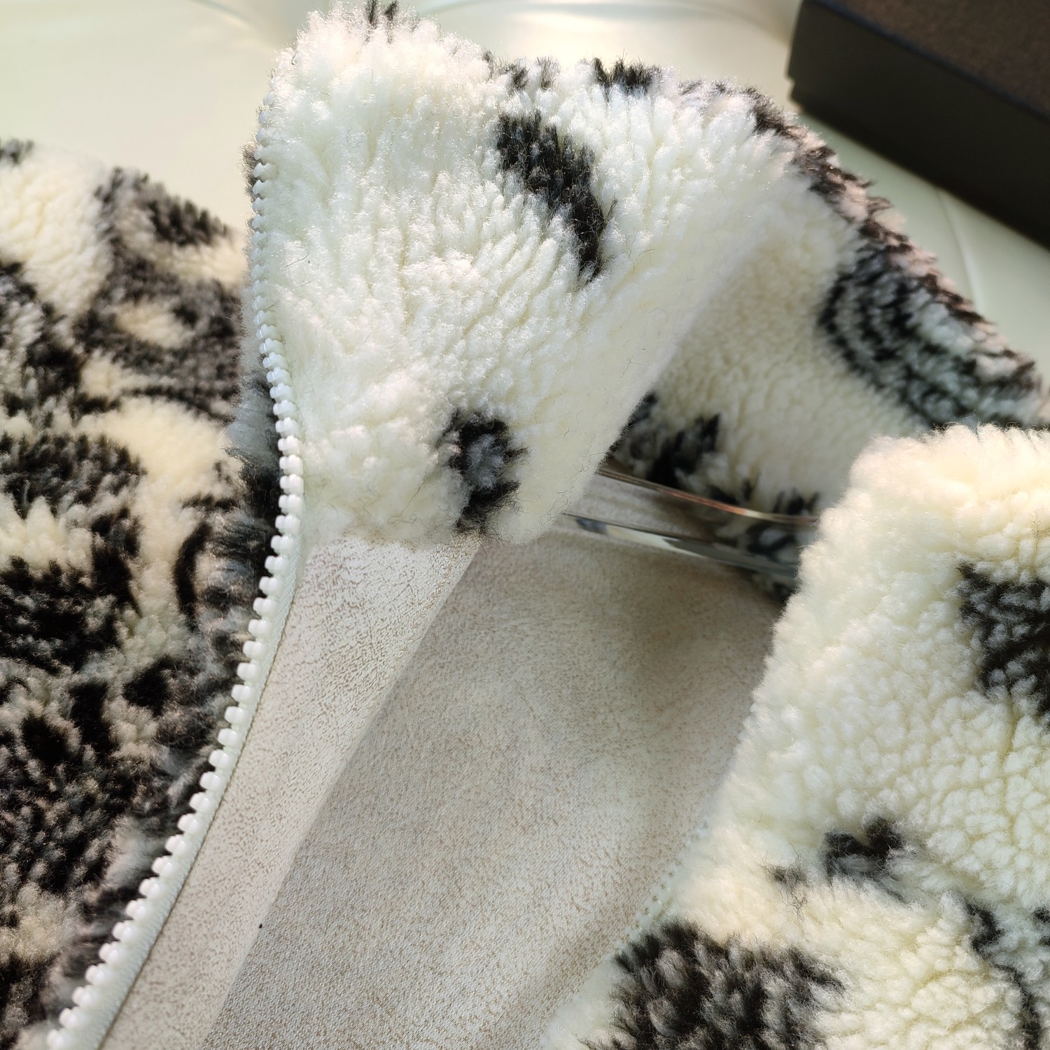Armani 2021 New Wool Jacket: High-End Quality, Excellent Heating, Various Sizes - 图片 5