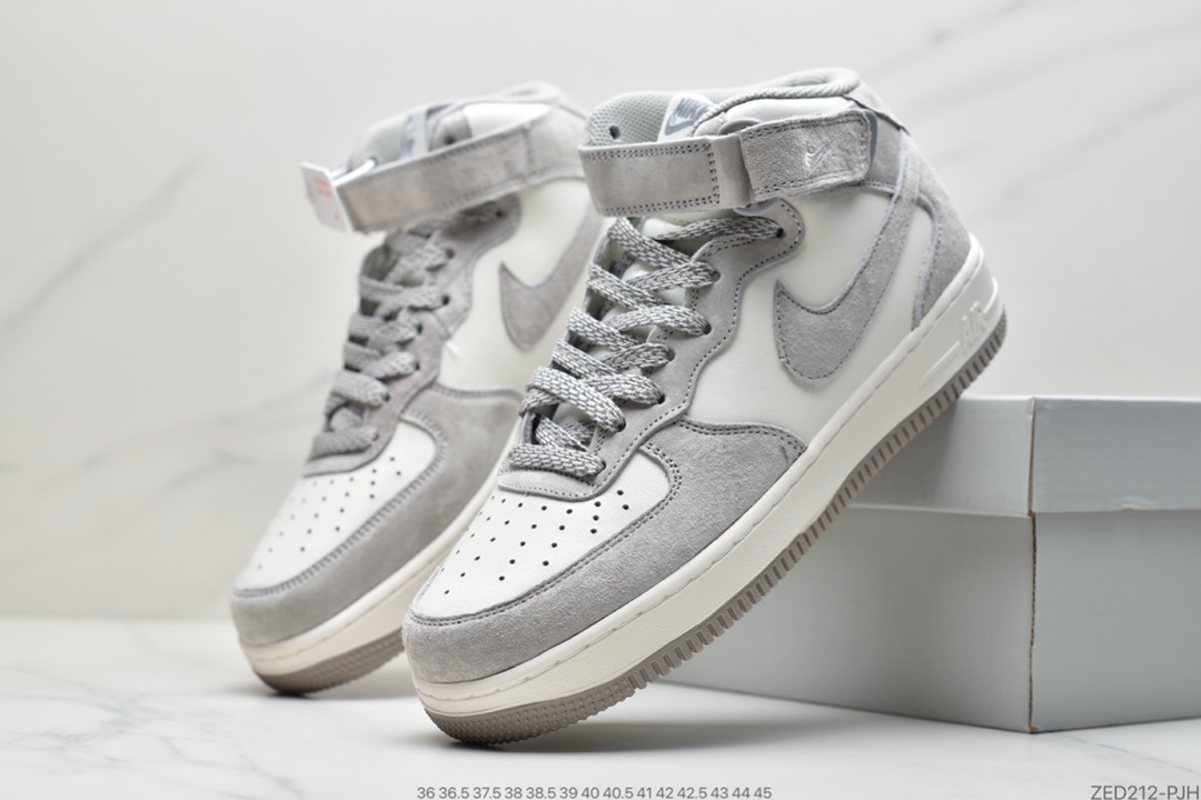 260 耐克Nike Air Force 1 Mid ’07 满天星中帮空军一号休闲板鞋CQ3866-015