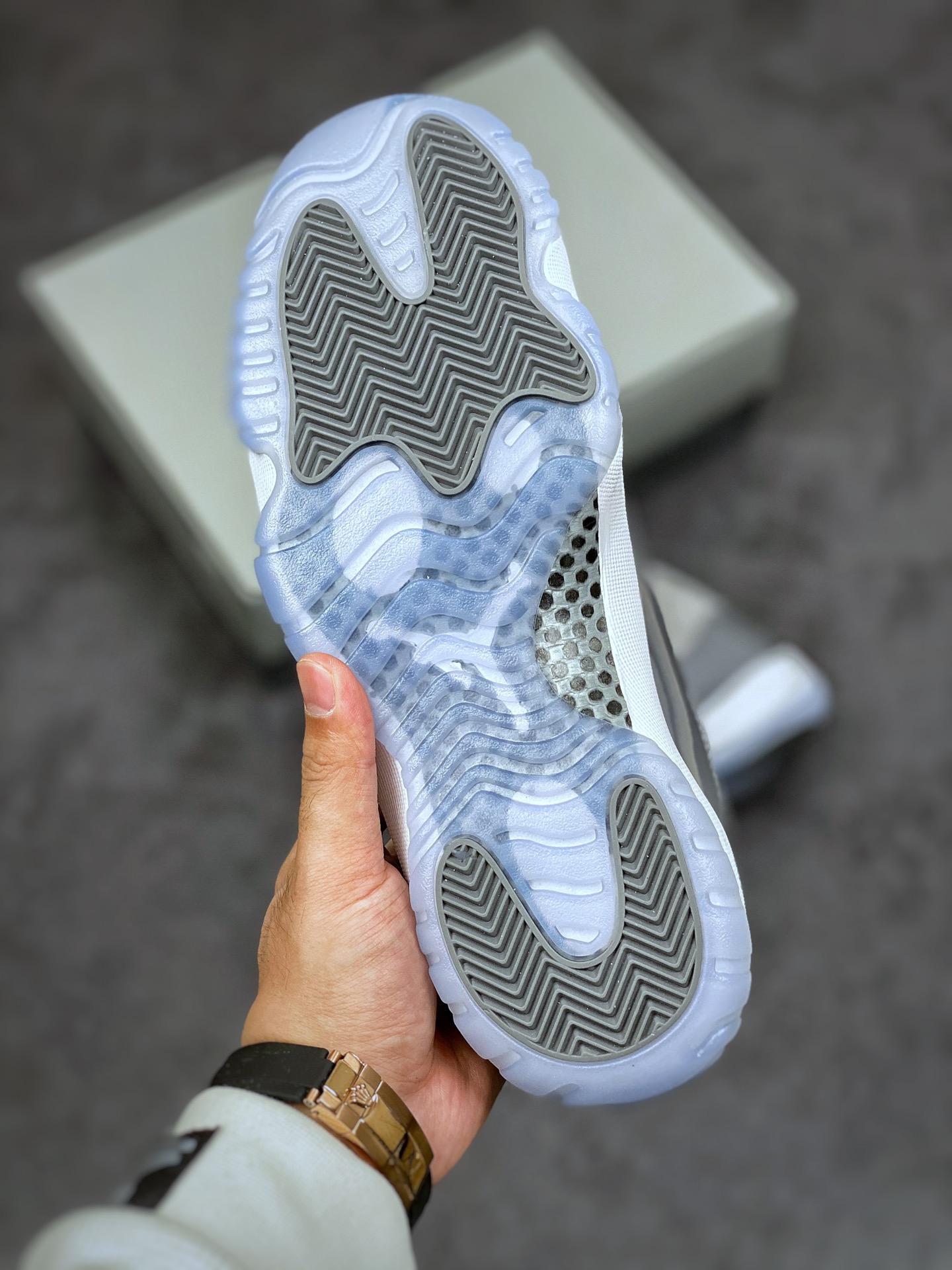 380 Air Jordan 11 AJ11 乔丹11代高帮篮球鞋/灰白CT8012-005