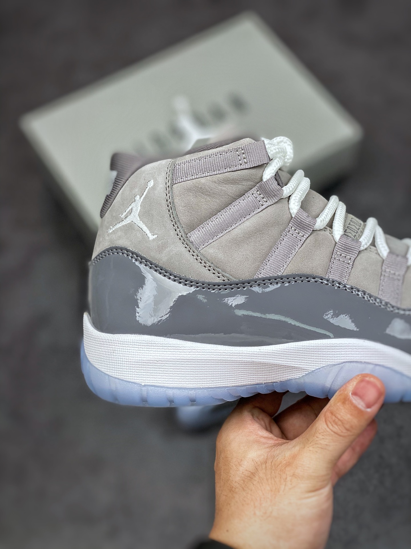 380 Air Jordan 11 AJ11 乔丹11代高帮篮球鞋/灰白CT8012-005