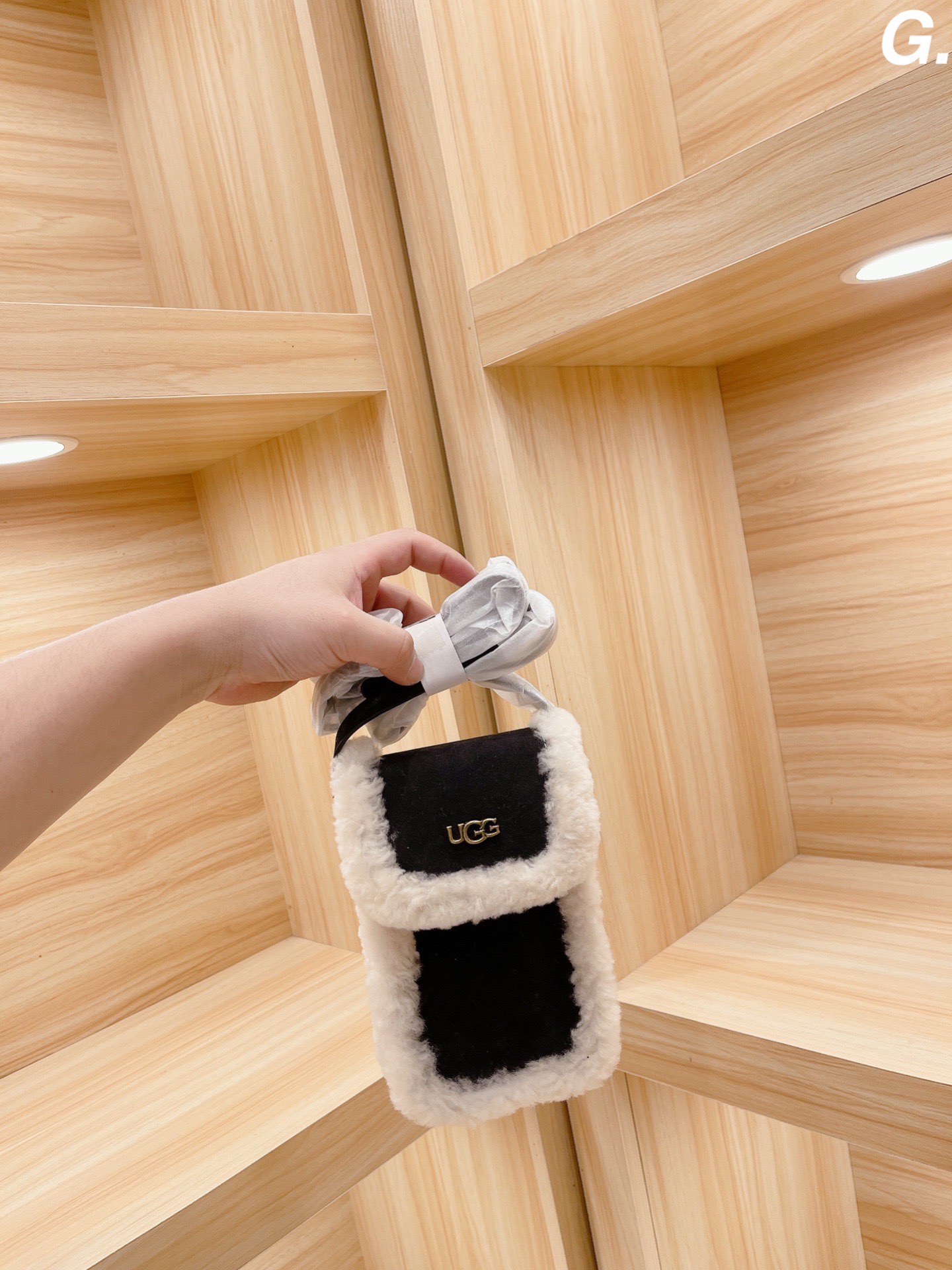“High-Quality Fairy Bag with Lamb Wool and Two-Skinned Cattle – 12×20 cm Dimensions” - 图片 5